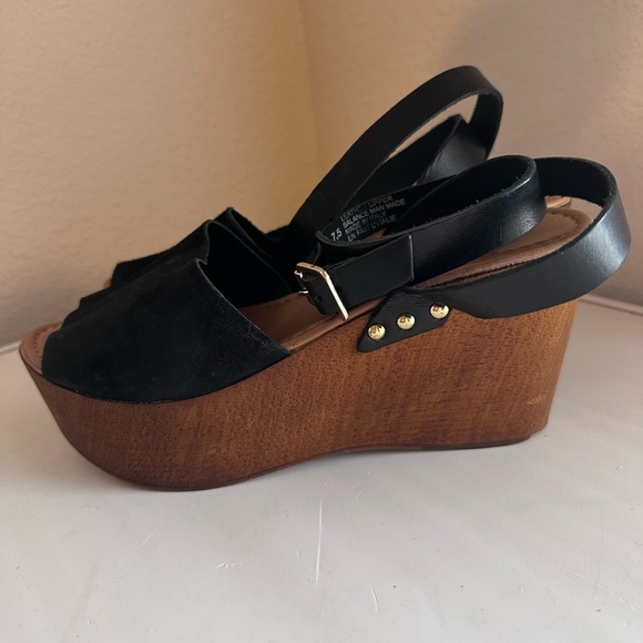 Seychelles Forward Wedge - Picture 3 of 8